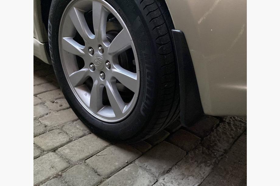 Subaru Legacy 2003-2009 Original Schmutzfänger Premium 2006-2009 (4 Stk) Image