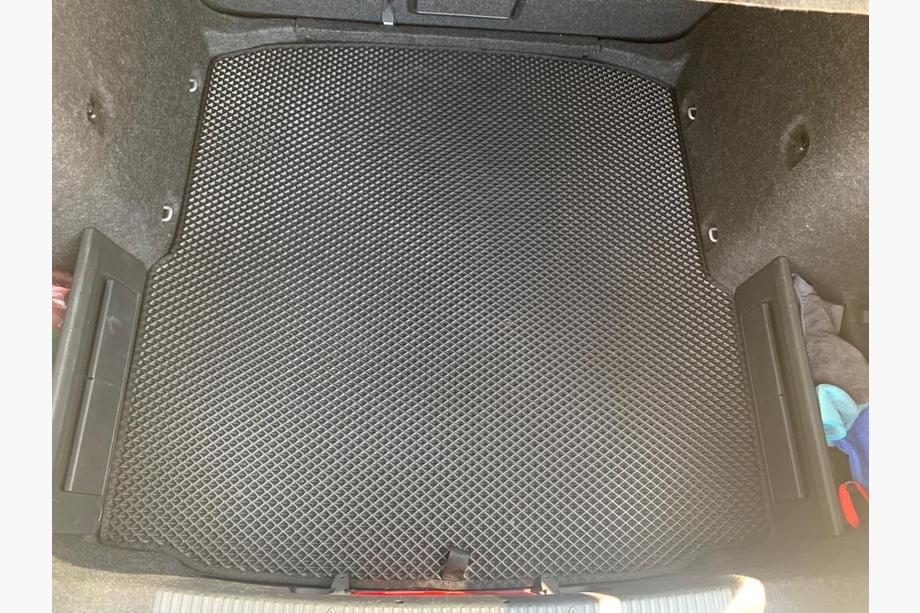 Skoda Octavia III A7 2013-2019 Kofferraummatte SD (EVA, Schwarz) Image