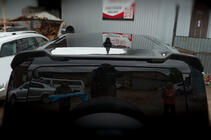 Land Rover Defender 2019- Heckspoiler (Carbon) Foto 3