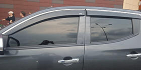 Mitsubishi L200 2015-2024 Windabweiser mit Chromleiste (4 Stk, Niken) Foto 2