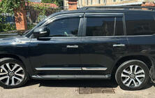 Toyota Land Cruiser 200 2007-2021 Windabweiser mit Chromleiste (4 Stk, Niken) Foto 2