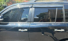 Lexus LX570/450d 2008-2022 Windabweiser mit Chromleiste (4 Stk, Niken) Foto 1