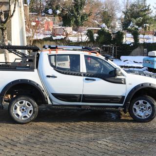 Obere Türleisten (4 Stk, ABS) Mitsubishi L200 2006-2015 Foto 4