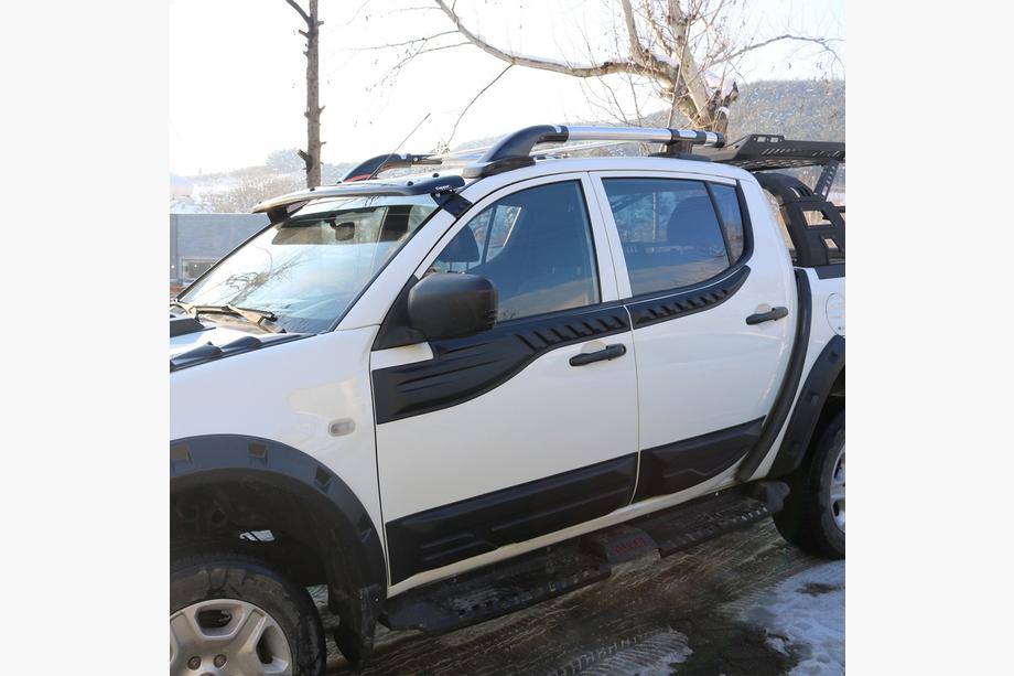 Mitsubishi L200 2006-2015 Obere Türleisten (4 Stk, ABS) Image