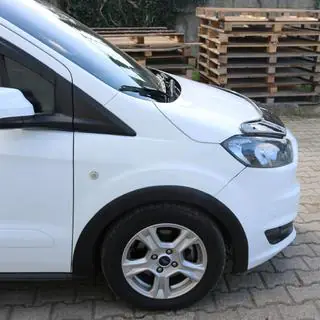 Radlaufverbreiterungen (2014-2018, EuroCap) Ford Courier 2014-2023 Foto 2