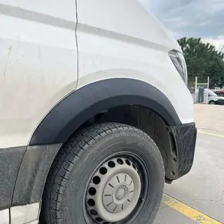 Breite Radlaufverkleidungen (4 Stk, schwarz) Volkswagen Crafter 2016- Foto 1