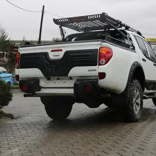 Kunststoff Kofferraumabdeckung Mitsubishi L200 2006-2015 Foto 2