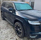 Toyota Land Cruiser 200 2007-2021 Facelift Kit auf LC 300 High-Line (Komplettset) Foto 9