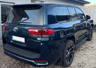 Toyota Land Cruiser 200 2007-2021 Facelift Kit auf LC 300 High-Line (Komplettset) Foto 10