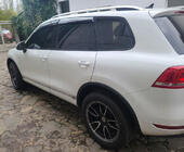 Volkswagen Touareg 2010-2018 Windabweiser mit Chromleiste (4 Stk., Niken) Foto 1