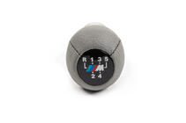 BMW 5 Series E34 1988-1995 Schaltknauf OEM (Kunstleder, grau glatt) Foto 4