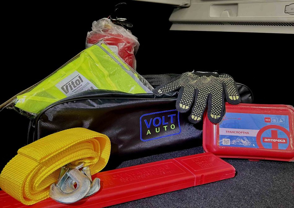 Auto-Ausrüstung: ein unverzichtbarer Begleiter für unterwegs