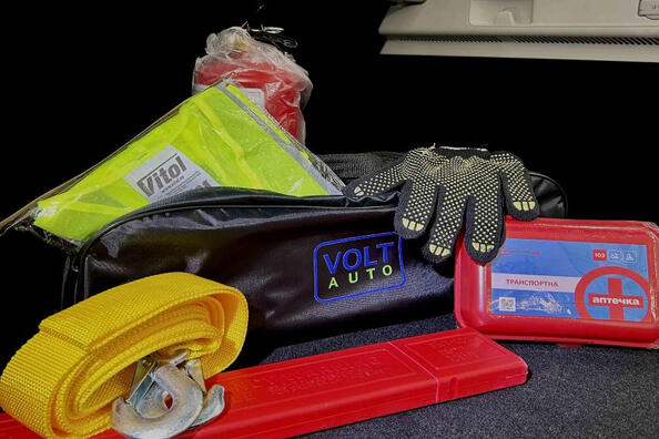 Auto-Ausrüstung: ein unverzichtbarer Begleiter für unterwegs
