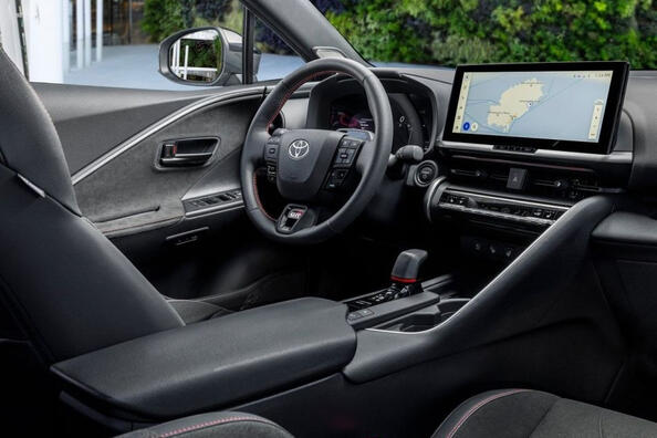 Testbericht zum kompakten Crossover Toyota C-HR der zweiten Generation Foto 6