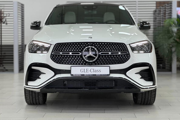 Facelift-Modell des Mercedes-Benz GLE Coupé-SUV