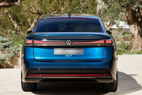 Testbericht zum Volkswagen ID.7 Liftback mit elektrischem Hinterradantrieb Foto 4