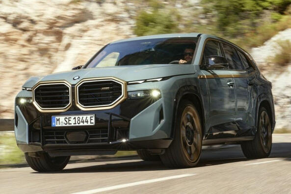 BMW XM Hybrid-Luxus-Allrad-Crossover