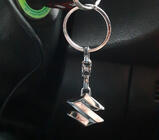 Suzuki Metallschlüsselanhänger mit Suzuki Logo Foto 1