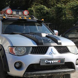Motorhaubenaufsatz V3 (ABS) Mitsubishi L200 2006-2015 Foto 1