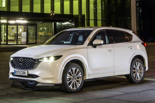 Testbericht zum aktualisierten Mazda CX-5 Crossover der zweiten Generation Foto 3
