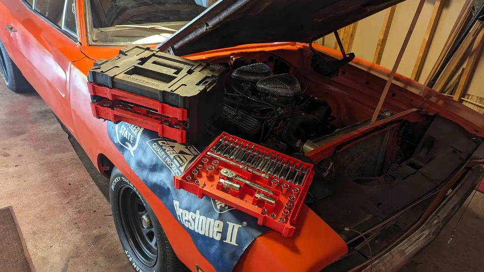 Welches Werkzeug sollte im Auto sein?