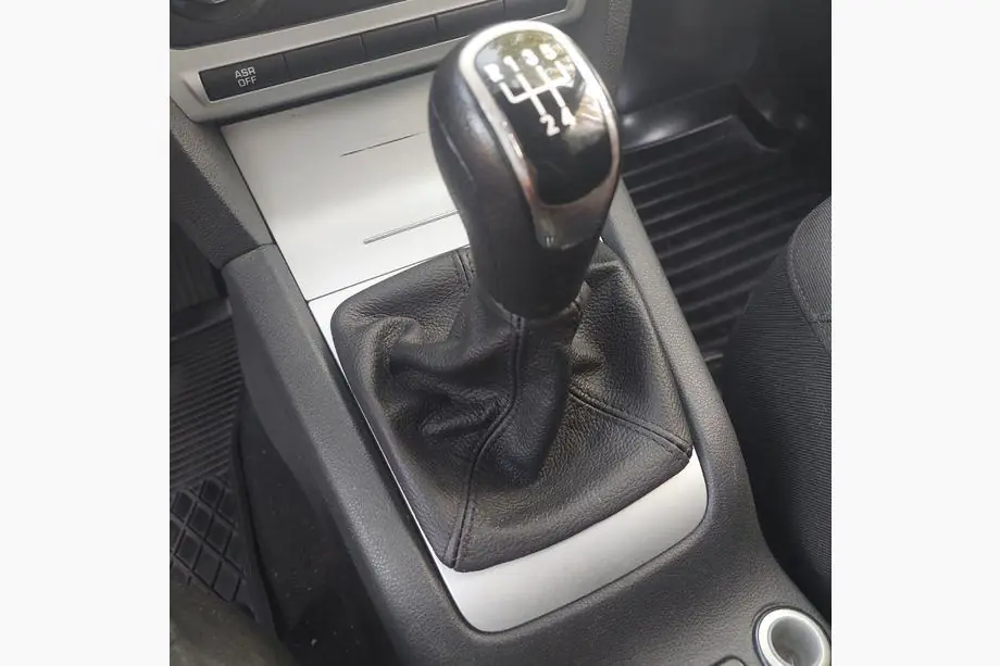 Skoda Octavia II A5 2006-2010 Leder Schaltsack Foto 3