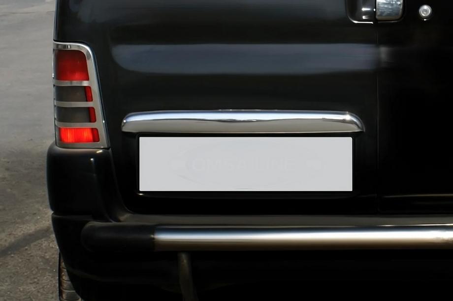 Peugeot Partner 1996-2008 Chromleiste über dem Kennzeichen (2-türig, Edelstahl) Image