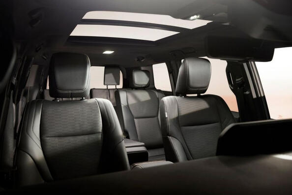 Testbericht zur sechsten Generation des Toyota Land Cruiser Prado J250 SUV Foto 7