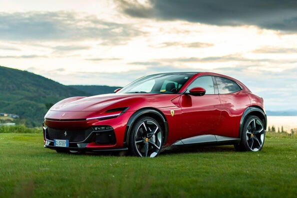 Testbericht zum sportlichen Allrad-Crossover Ferrari Purosangue