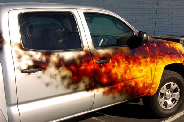 Vinylografie oder Airbrush eines Autos: Was ist besser?