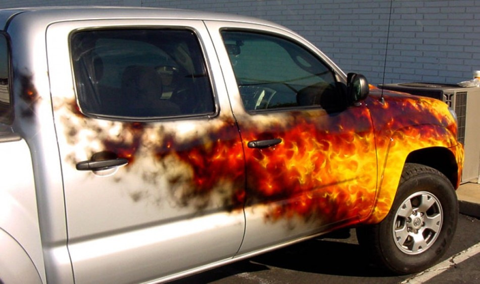 Vinylografie oder Airbrush eines Autos: Was ist besser?