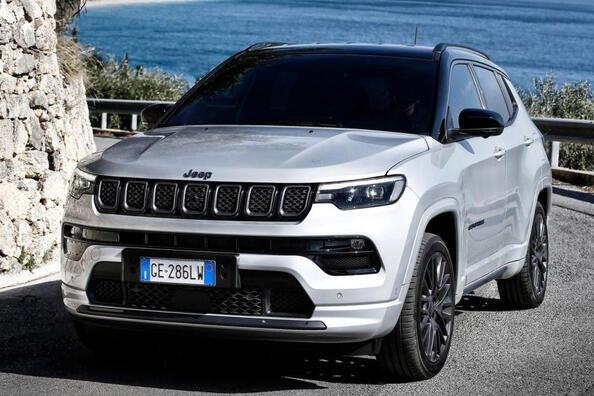 Testbericht zum aktualisierten Crossover des Jeep Compass der zweiten Generation