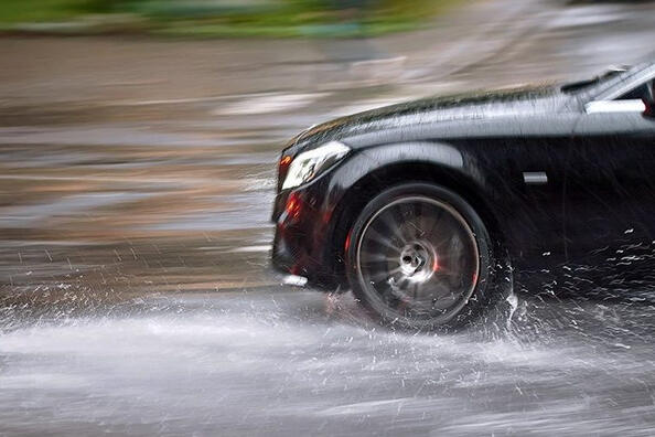 Was ist der Aquaplaning-Effekt?