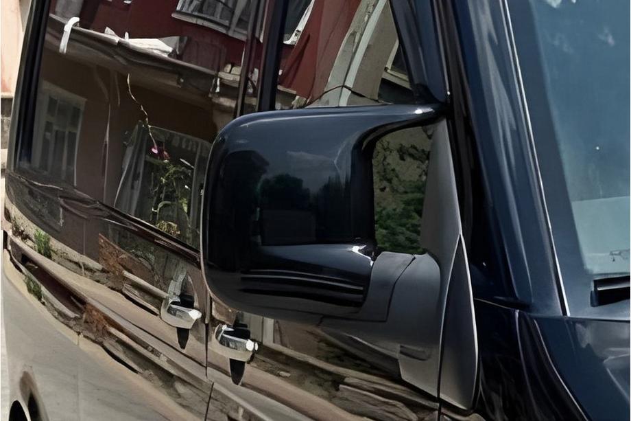 Volkswagen T5 Multivan 2003–2010 Spiegelabdeckungen RLine-Look (2 Stk) Image