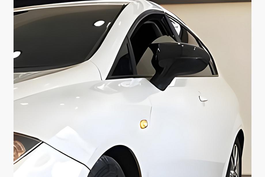 Seat Leon 2005-2012 Spiegelabdeckungen BMW-Style (2005-2010, 2 Stk) Image