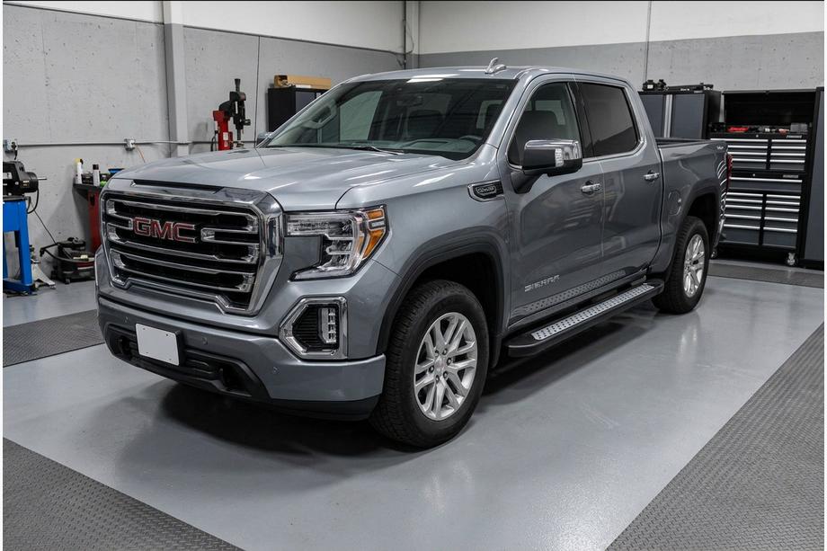 GMS Sierra 2019- Seitenschweller New Vision Black (2 Stk., Aluminium) Image