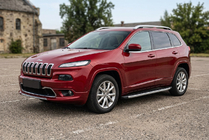 Jeep Cherokee KL 2013- Seitenschweller Fullmond (2 Stk., Aluminium) Foto 1