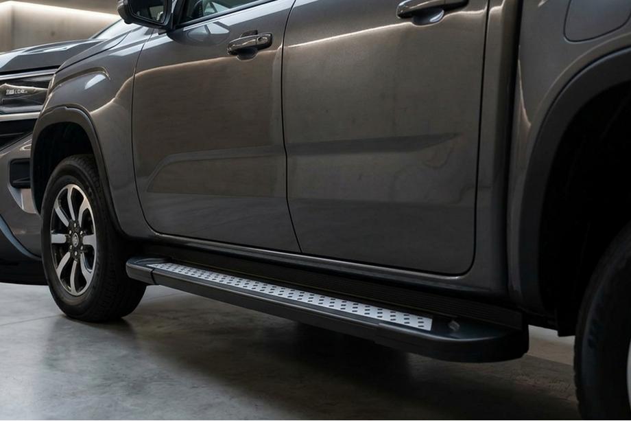 Ford Ranger 2022- Seitenschweller Vision New Black (2 Stk., Aluminium) Image