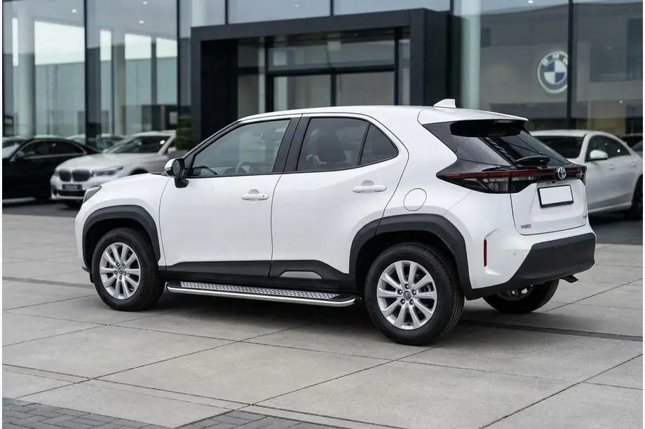 Toyota Yaris/Yaris Cross (XP210) 2020- Trittbretter Maydos V2 (2 Stk., Aluminium) Image