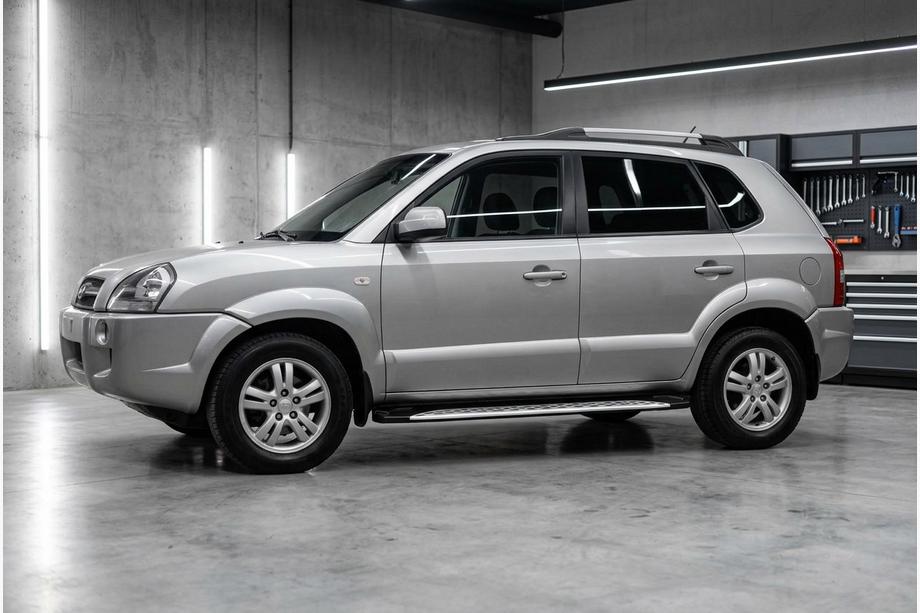 Hyundai Tucson JM 2004- Trittbretter Shining V1 (2 Stk., Aluminium) Foto 1