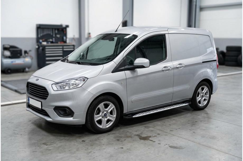 Ford Courier 2014-2023 Trittbretter Shining V1 (2 Stk., Aluminium) Image