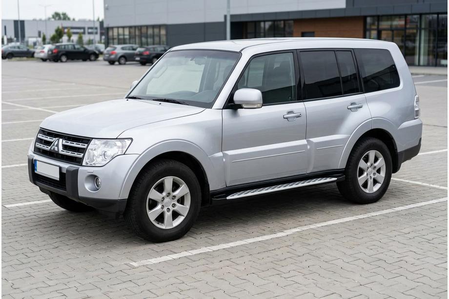 Mitsubishi Pajero Wagon IV 2006-2021 Trittbretter Shining V1 (2 Stk., Aluminium) Image