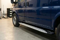 Ford Transit 2000–2014 Seitenschweller Shining V1, L1 (kurz) (2 Stk., Aluminium) Foto 1