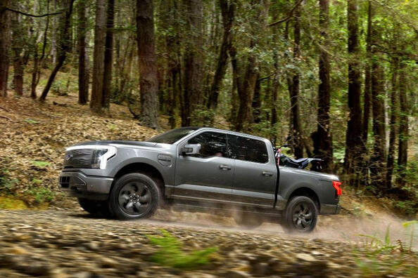 Ford F-150 Lightning: Test des E-Pick-ups, Reichweite und Produktionsende