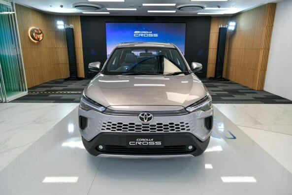 Toyota Corolla Cross: der aktualisierte Crossover von 2024