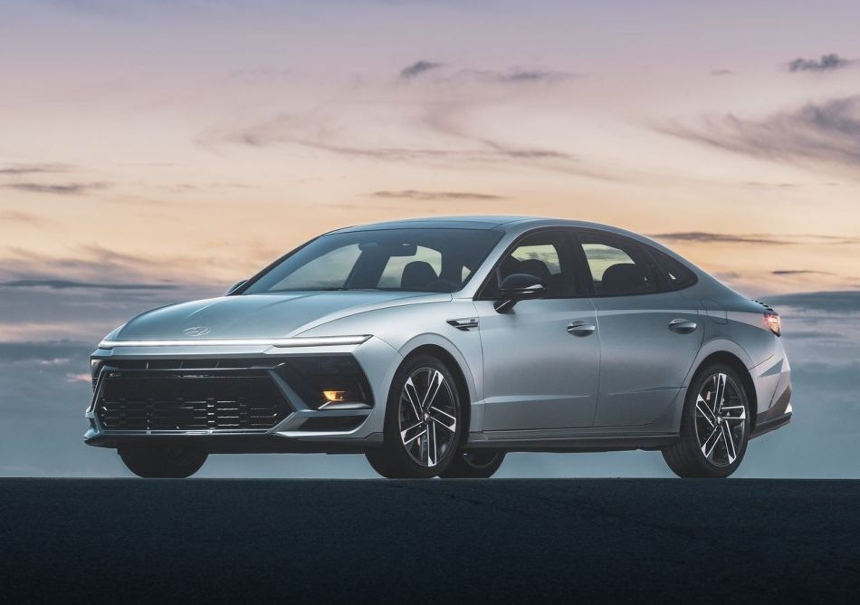 Rückblick auf die aktualisierte Limousine des Hyundai Sonata der achten Generation