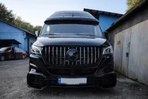 Mercedes Sprinter W907/W910 2018- Frontstoßstange mit Grill V2 (AMG) Foto 1