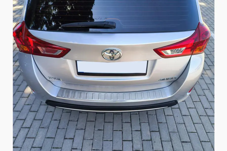 Toyota Auris 2012-2018 Heckstoßstangenabdeckung Carmos (SW) Edelstahl Foto 3