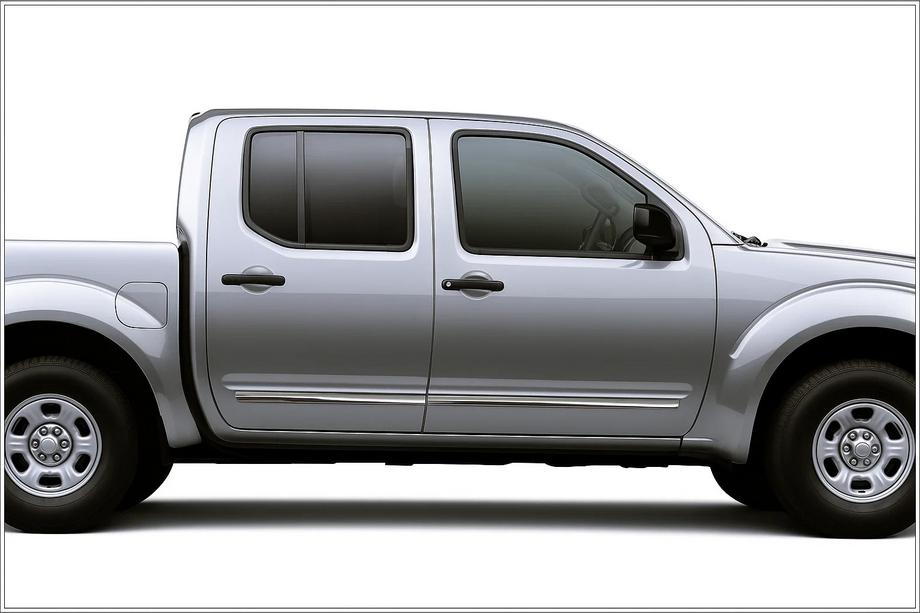 Nissan Navara 2006-2015 Türleisten Edelstahl (4 Stück) Image