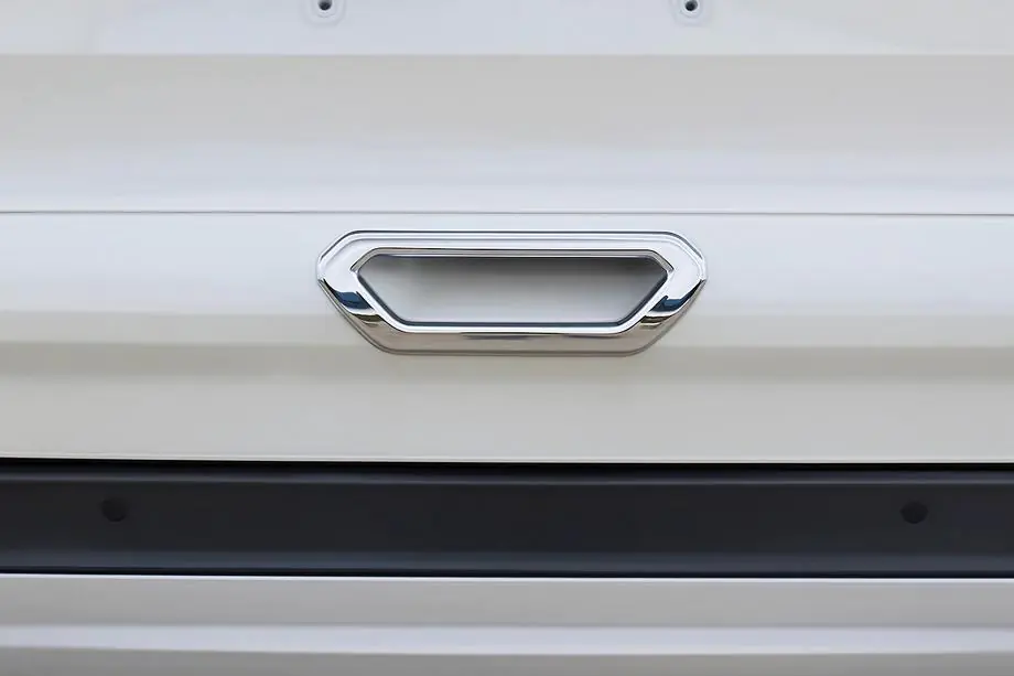 Ford Kuga/Escape 2019- Abdeckung für hinteren Türgriff (Edelstahl) Foto 3